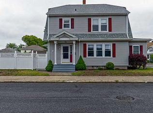 34 Alfred St, Pawtucket, RI 02861