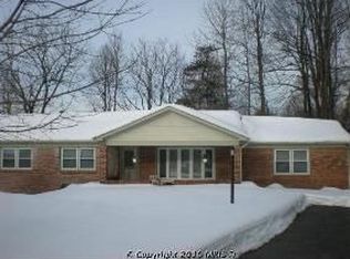 8831 Lafayette Dr, Owings, MD 20736