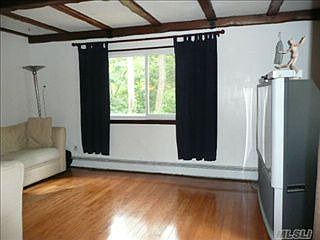 5th image of 9 Sandie Ct