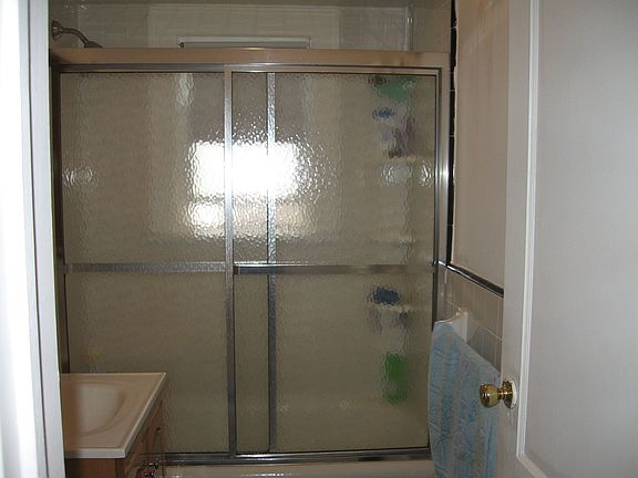 Full bath main floor