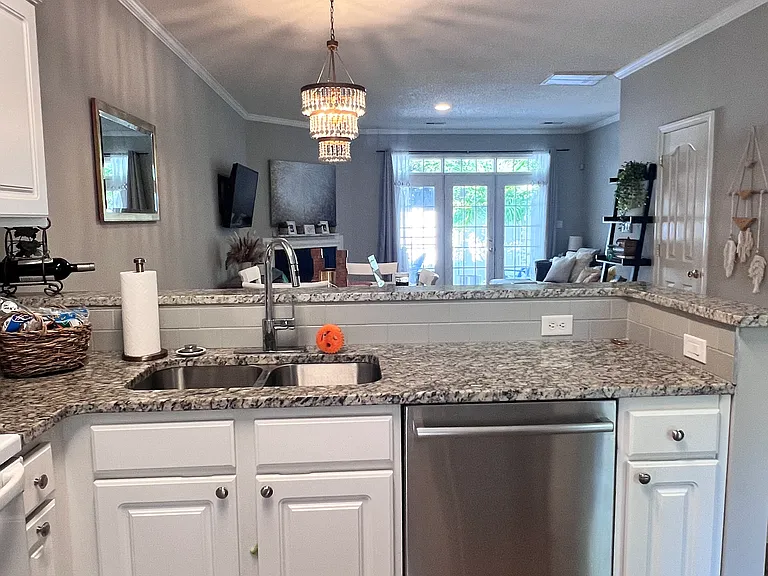 1333 Anthem Ct — Photo 11