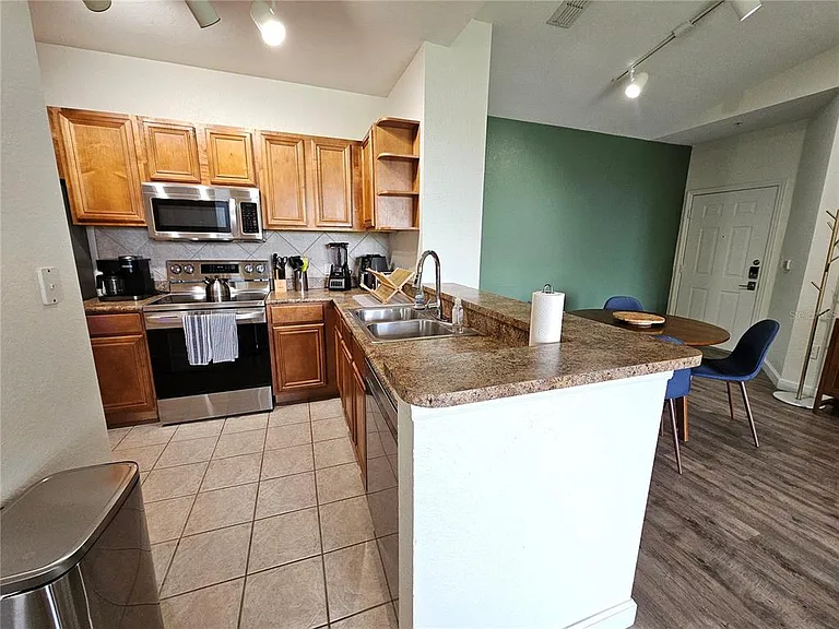 8335 38th Street Cir E #305 — Photo 4