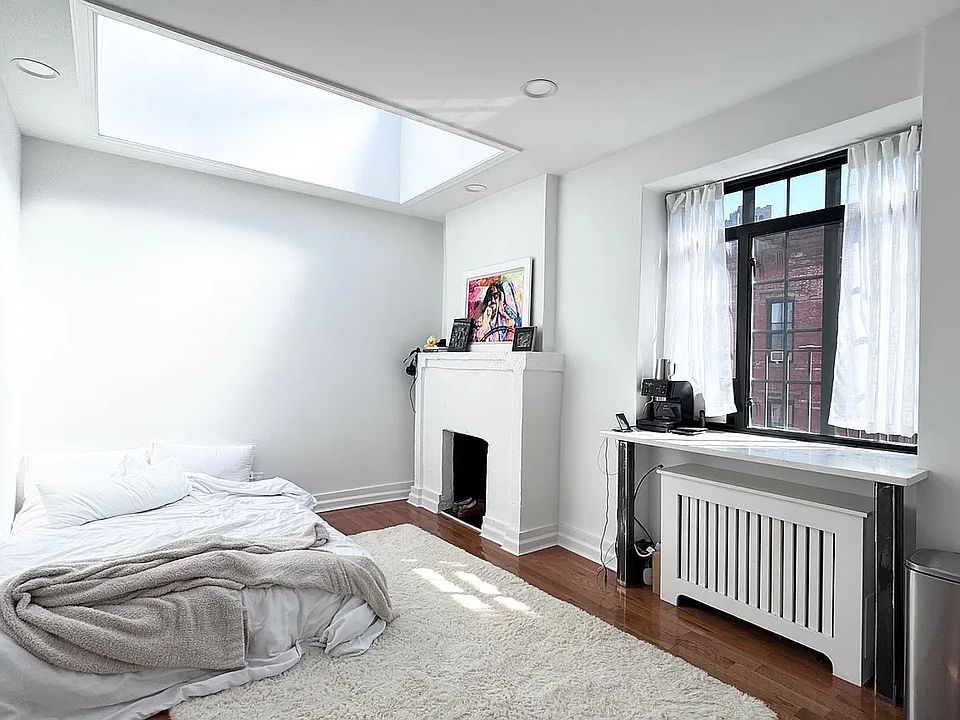 1st image of 189 W 10th St APT 4E