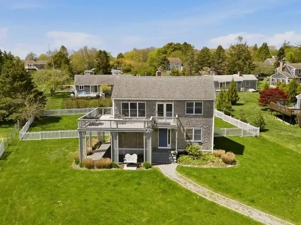 35 Wild Cherry Dr, Little Compton, RI 02837