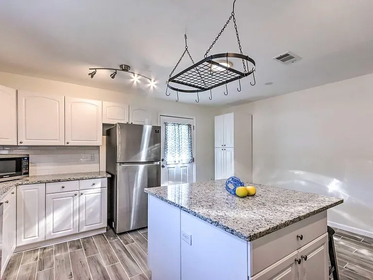 355 Gardner Dr NE — Photo 9