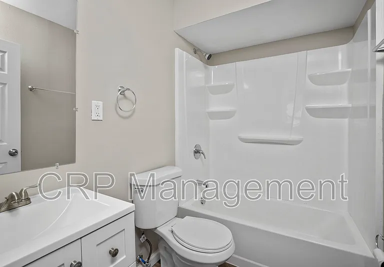 4255 Virginia Ave — Photo 5
