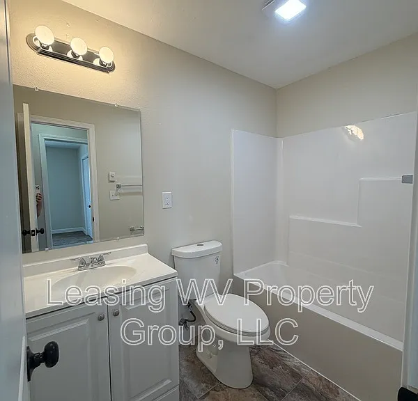 1101 Main Ave #11 — Photo 4