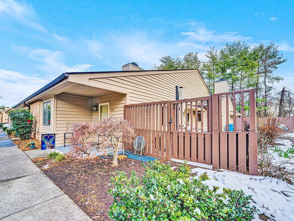 1st image of 443 Windward Dr SW #443