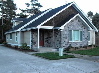 1128 Winsome Cir, Florence, OR 97439