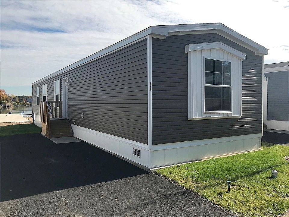 1st image of 13 Windward Way