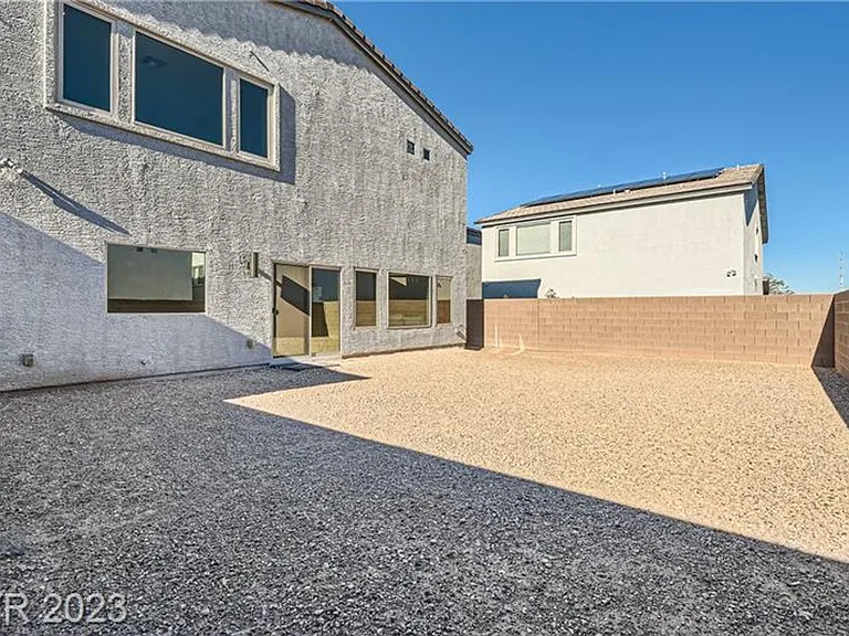 7037 Sunland Ave — Photo 12