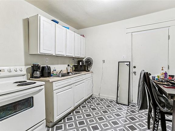 3rd image of 2245-47 N Galvez St