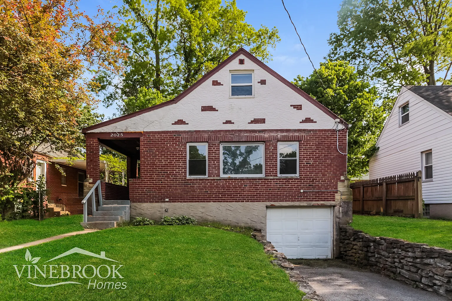 2025 Dallas Ave photo 1