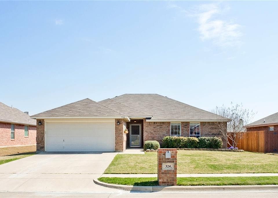 1st image of 324 Willow Vista Dr