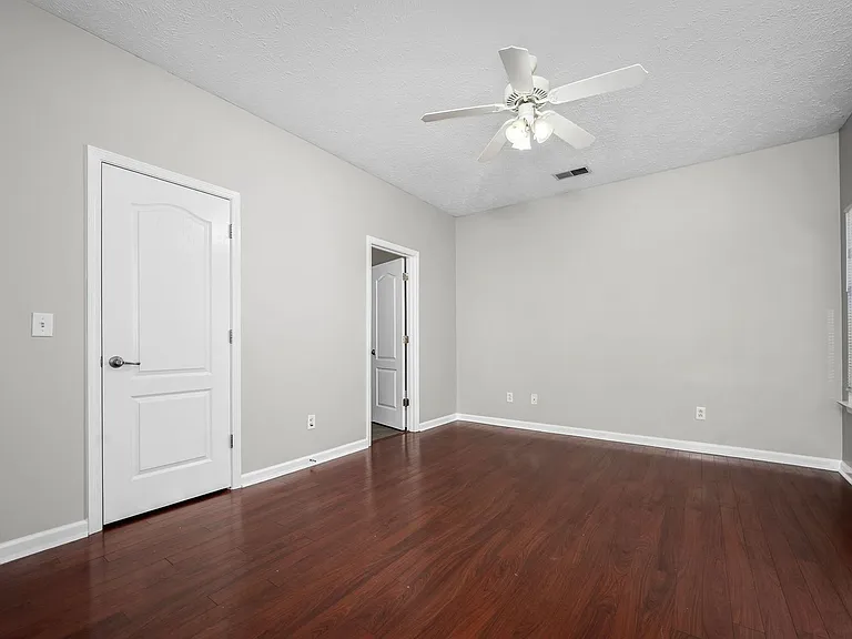 2634 Sewanee Pl — Photo 17