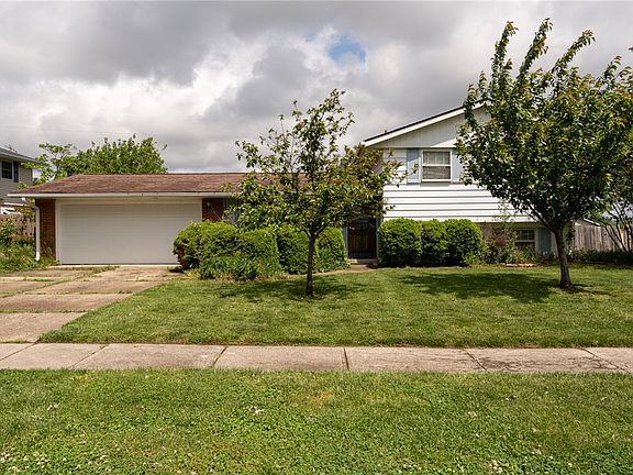 2nd image of 281 Fairway Dr