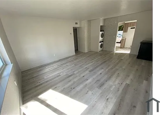 2 bed, 825 sqft, $2,350 — Photo 4