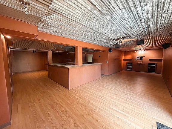 2nd image of 3394 Brook Spring Dr
