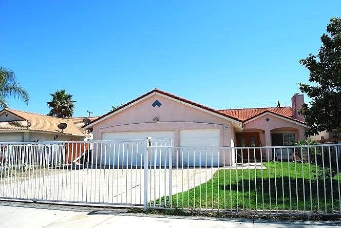 1st image of 14951 El Molino St