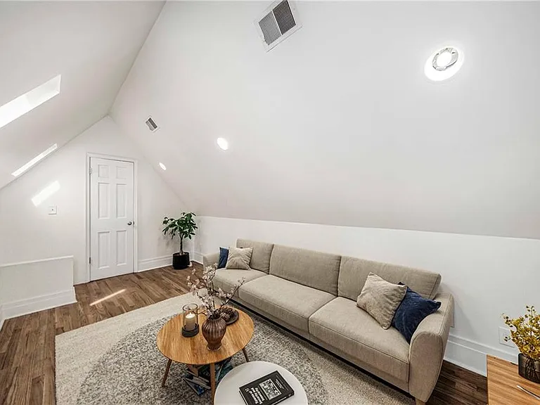 81 Peachtree Pl NE #Penthouse 12 — Photo 21