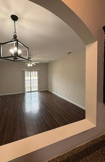 2 bed, 1000 sqft, $1,345 — Photo 4