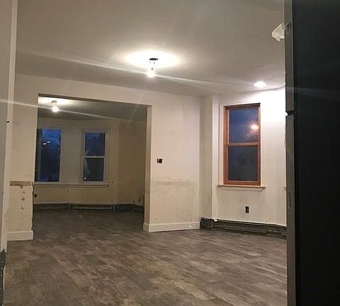 4th image of 36 Alter Ave #1