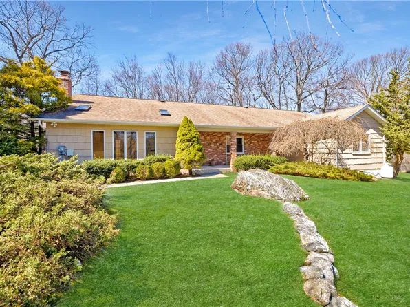 54 Suzanne Lane, Pleasantville, NY 10570