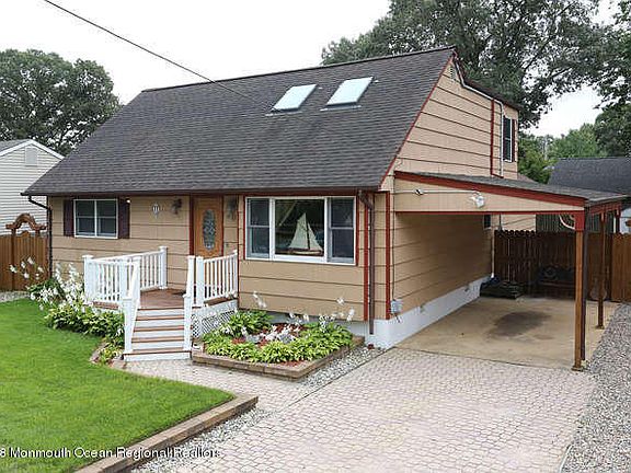 2nd image of 804 Woodwild Dr