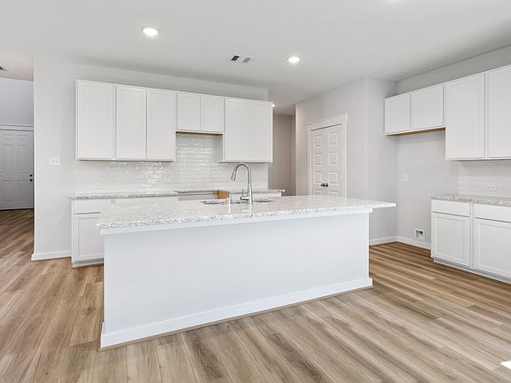 5th image of 12863 Hannah Springs Ln