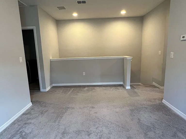 321 Evertree Loop — Photo 4