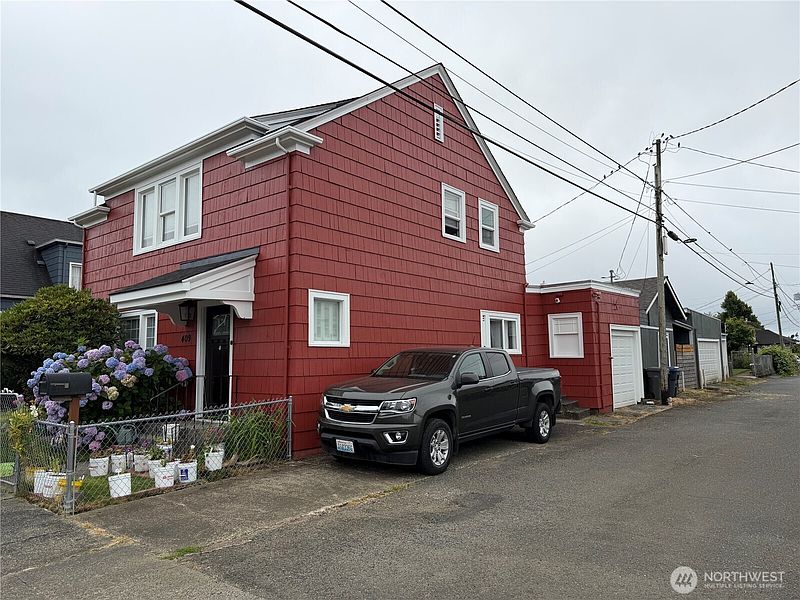 3rd image of 409 N Jefferson Street
