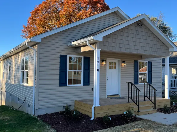 1710 Wallace Ave NE, Roanoke, VA 24012