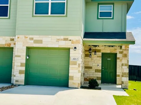303 Green Valley Dr, Copperas Cove, TX 76522