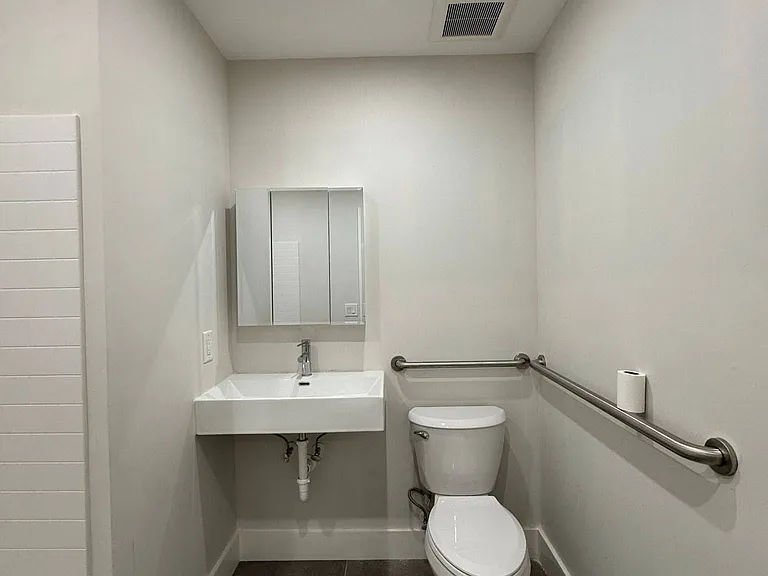 269 Martin Luther King Dr #1A — Photo 2