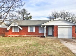 820 Butler St, Moore, OK 73160
