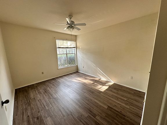 4th image of 122 Vista Verdi Cir Unit 112