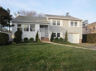 2941 Jerusalem Ave, Wantagh, NY 11793