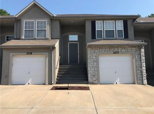 1251 Martway 107 Dr, Olathe, KS 66061