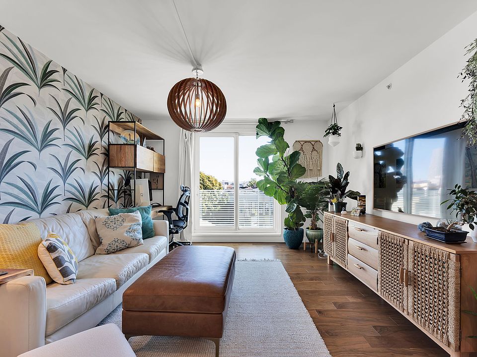 1st image of 555 Fulton St #423