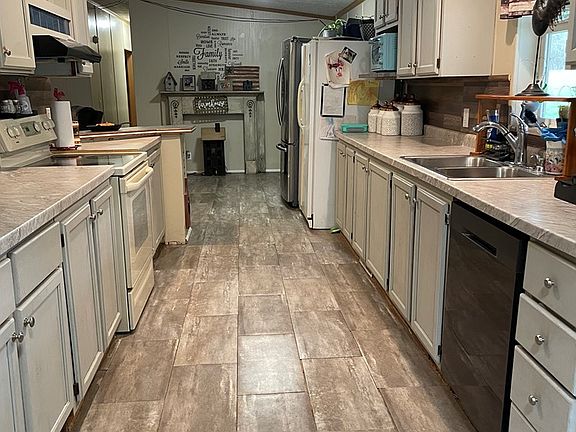 5th image of 11479 Cathys Ct