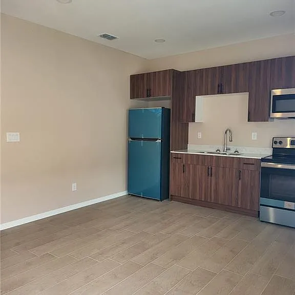 3009 W Kenwood St #2 — Photo 4