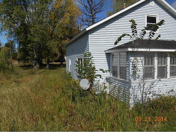 2nd image of 3415 389th Ave NE