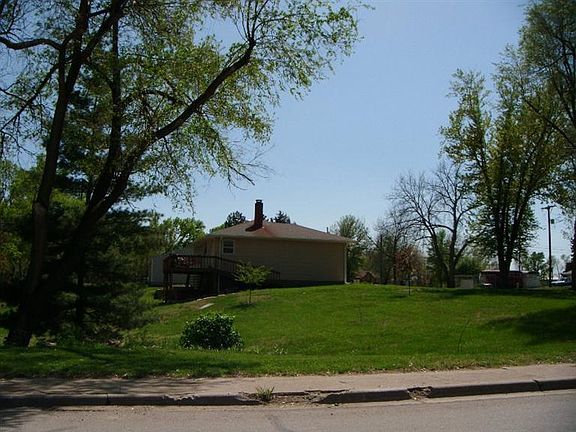 5th image of 702 A St