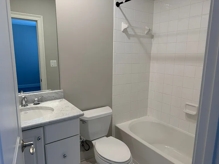 12460 Ansin Circle Dr — Photo 18