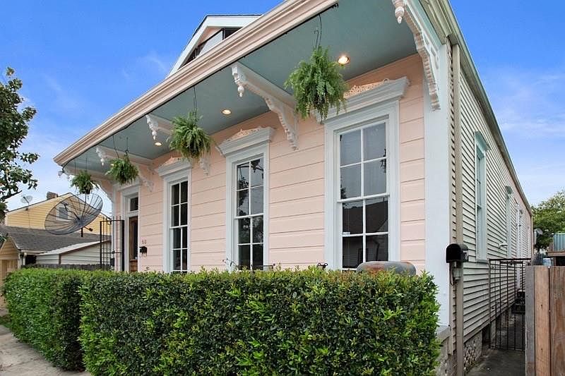 1st image of 513 Milan St
