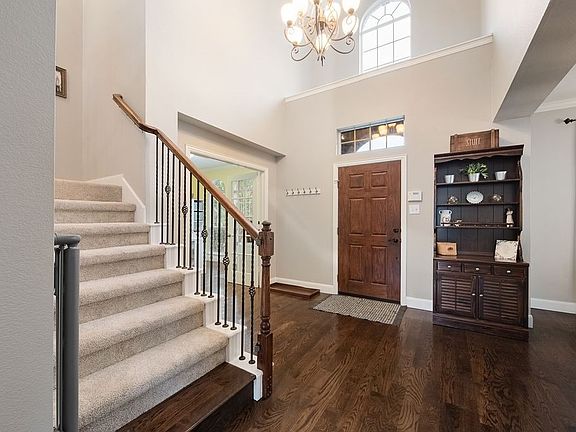 3rd image of 9654 Millstream Dr