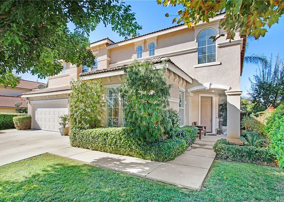 1st image of 35181 El Diamante Dr