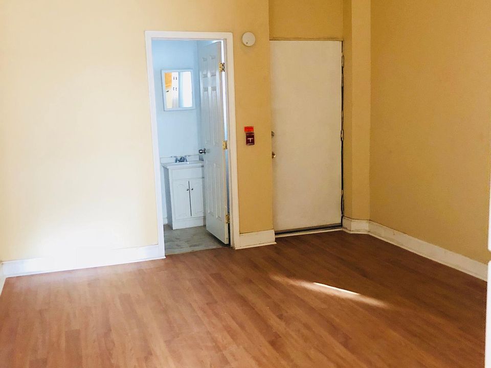 2nd image of 1613 N 16th St APT 1F