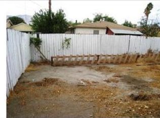 415 W Camellia Way, San Jacinto, CA 92583