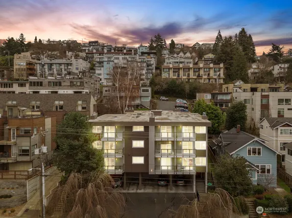 2034 14th Avenue W #201, Seattle, WA 98119